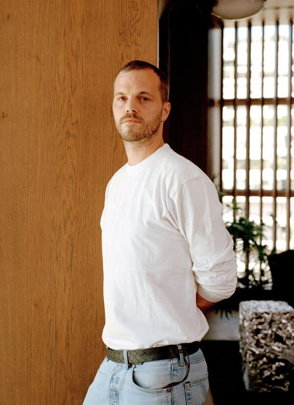 Is Matthieu Blazy’s "Messy" New Chanel 2.55 the Ultimate 2026 Status Symbol? | Scent Lab 33