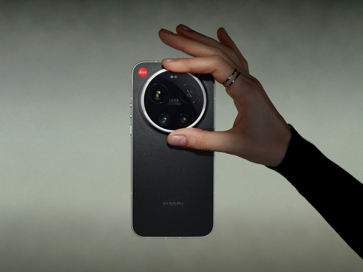 Is the New International Leica Leitz Phone the Ultimate Luxury Accessory of 2026? | Scent Lab 33