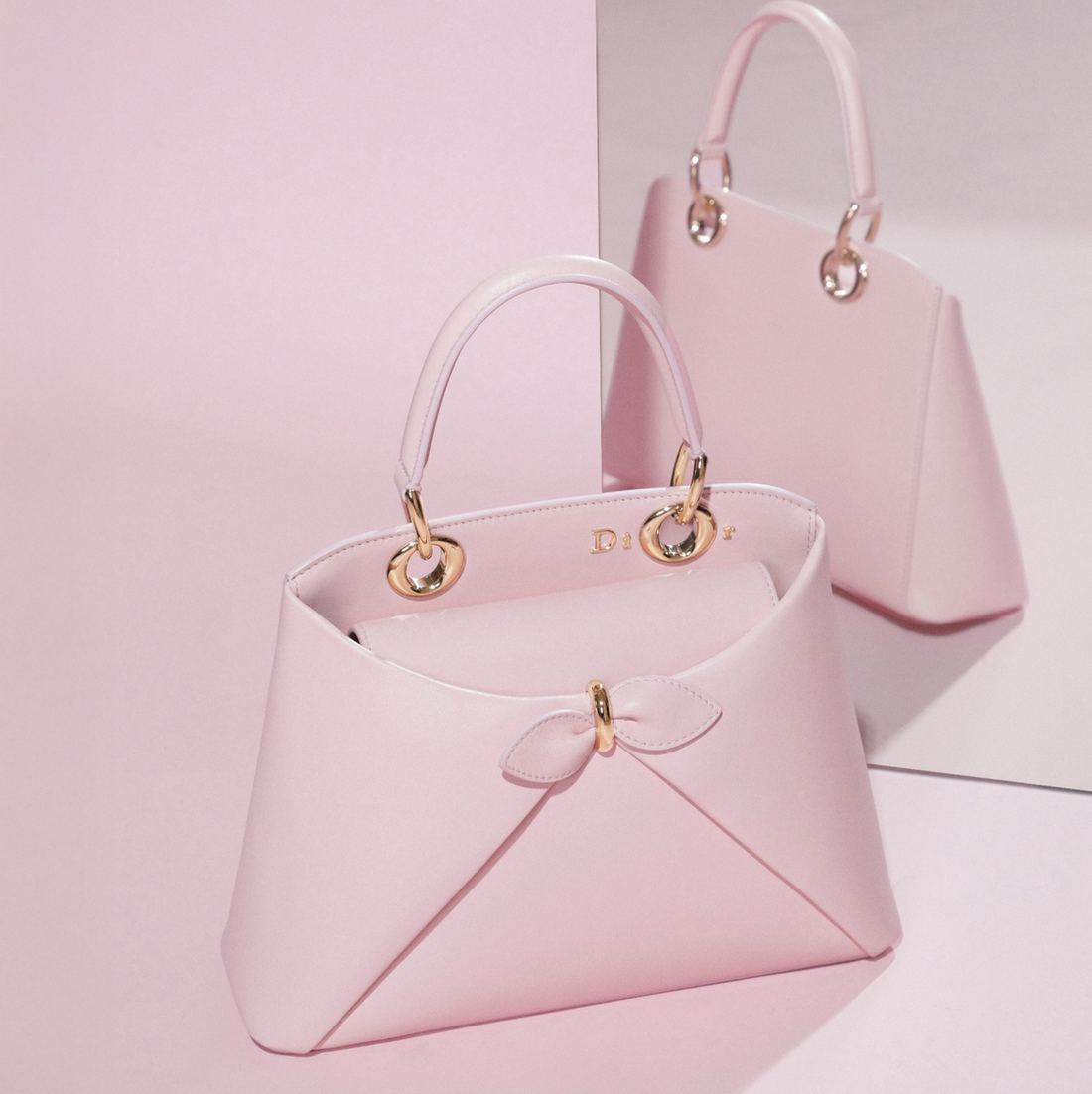 How Does the Dior Cigale Bag Reinterpret Haute Couture Spirit for 2026? | Scent Lab 33