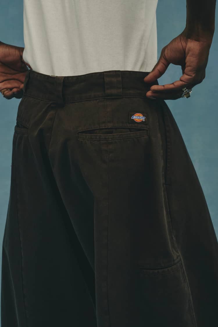 Why is the Journal Standard x Dickies 42283 deconstruction the ultimate 2026 street-style "Smart Asset"? | Scent Lab 3