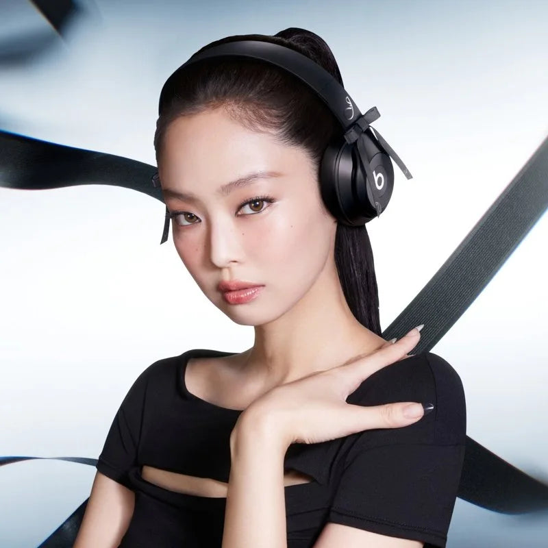 JENNIE × Beats Solo 4 "Obsidian Black" the Most Coveted Accessory of 2026? | Scent Lab 33