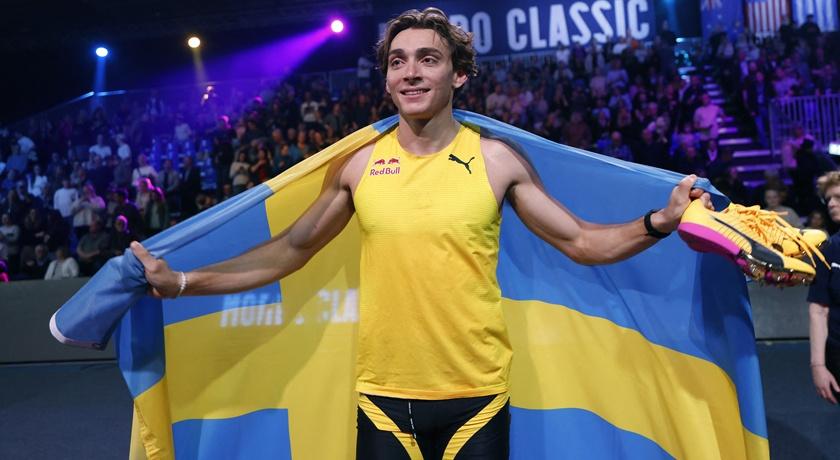 How did Mondo Duplantis break the 6.31m record with an OMEGA Ultra Light? | Scent Lab 33