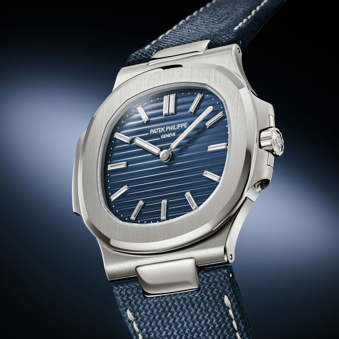 Why is Patek Philippe’s 2026 Collection the Ultimate Symbol of Quiet Luxury? | Scent Lab 33