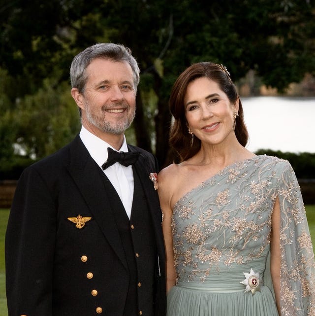How Did Queen Mary of Denmark Turn a Brooch into a Tiara During Her 2026 Australia Tour? | Scent Lab 33