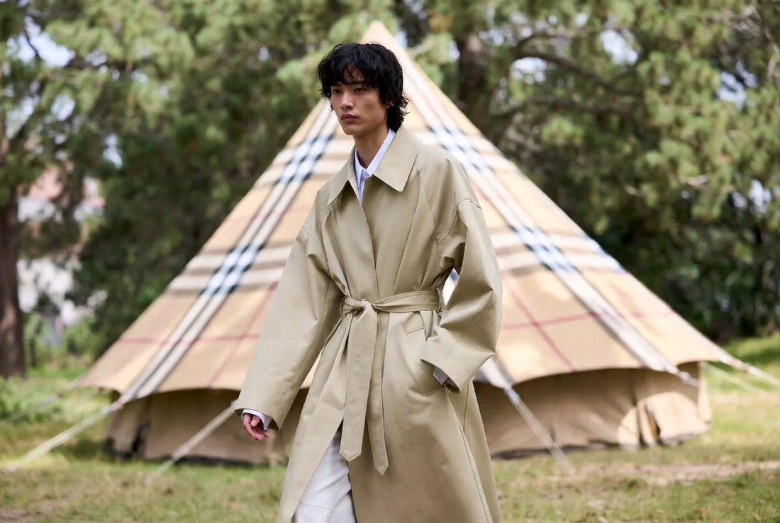 Burberry SS26 "Gabardine Tents": Why British Festival Chic is the New Status Signal