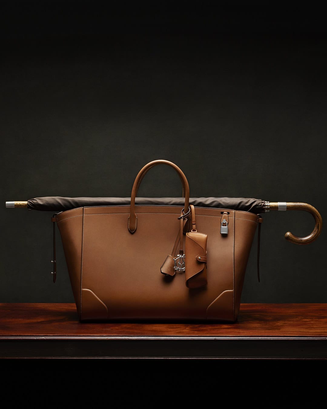Why the Dunhill Century 45 Patina Holdall is 2026’s Ultimate Travel Flex | Scent Lab 33