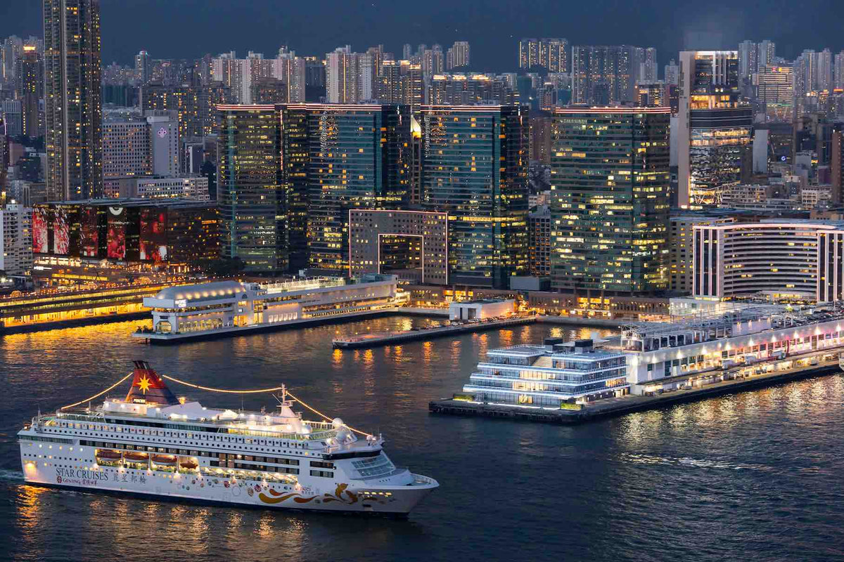 10 Luxury Malls and Hotels Define Hong Kong's