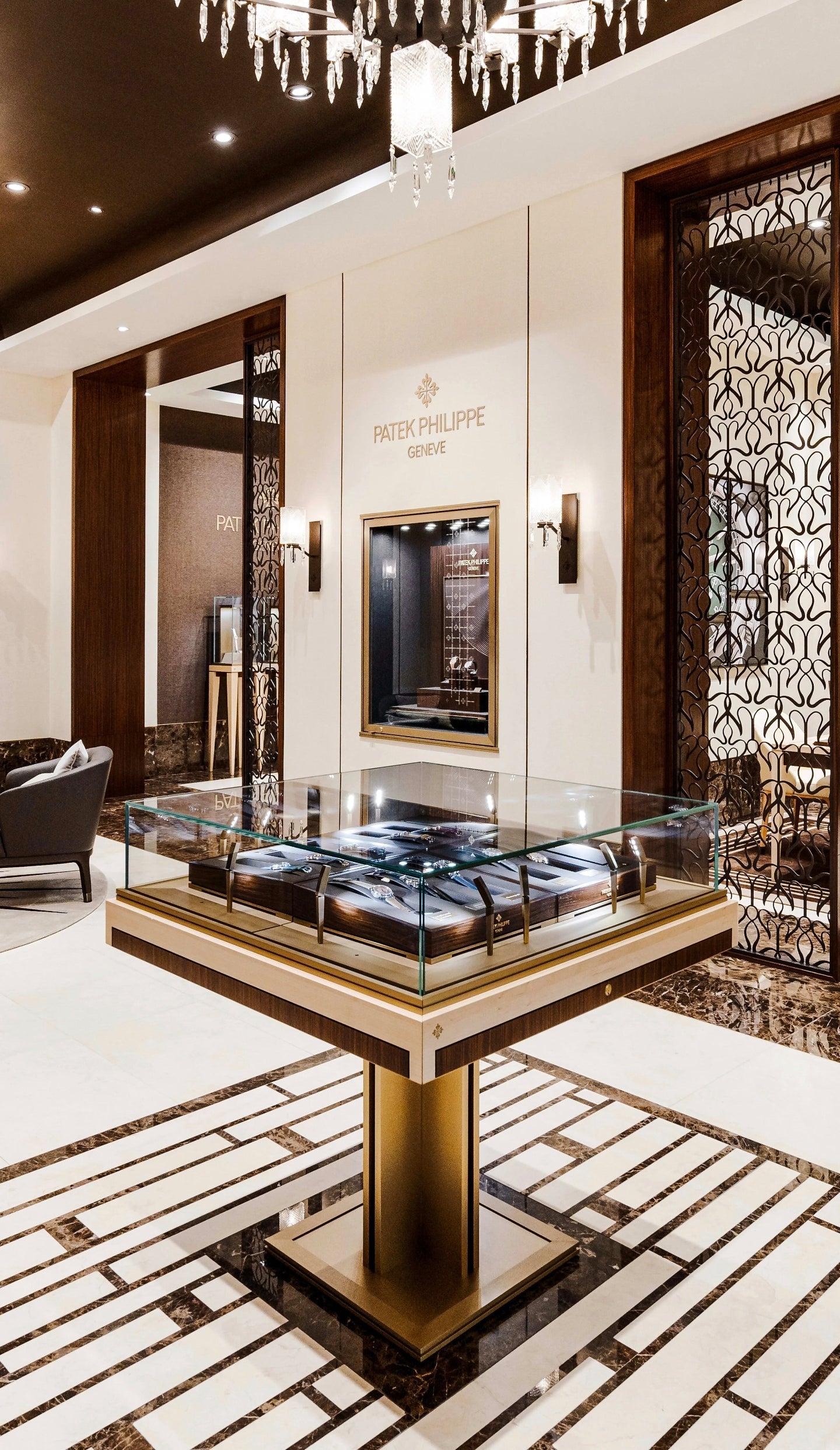 Patek Philippe 2026 Strategy: Global Price Adjustment and Milan Watch Art Exhibition