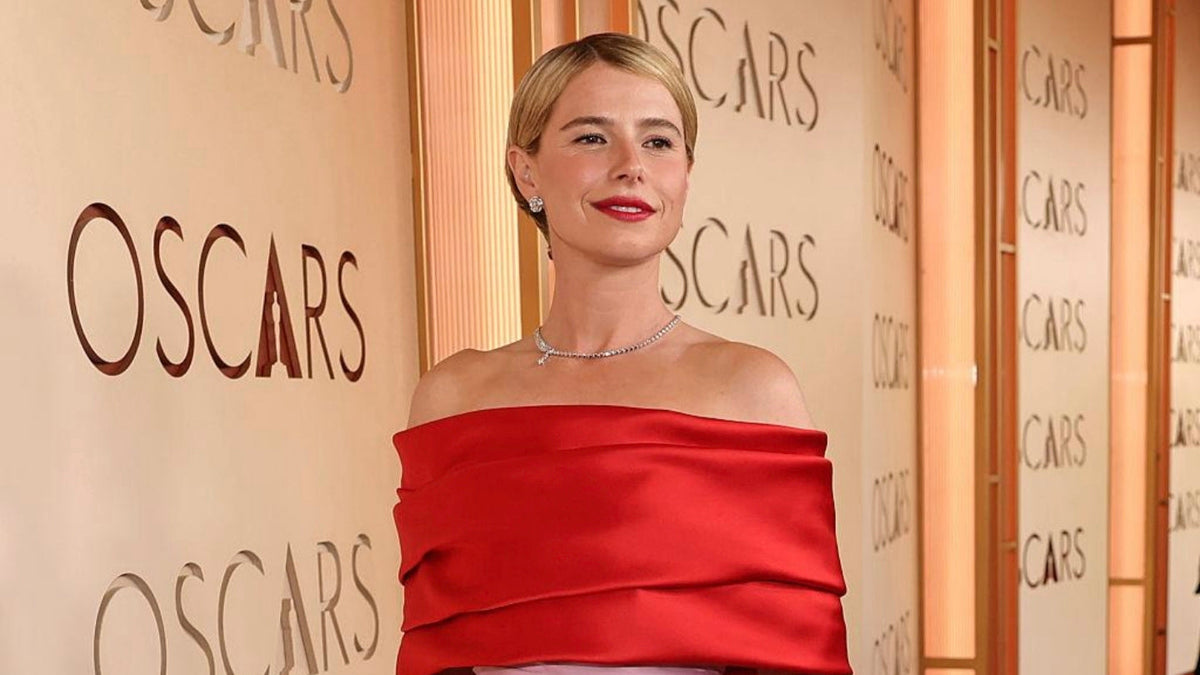 Jessie Buckley Wins Best Actress for Hamnet – A Historic First for Ireland