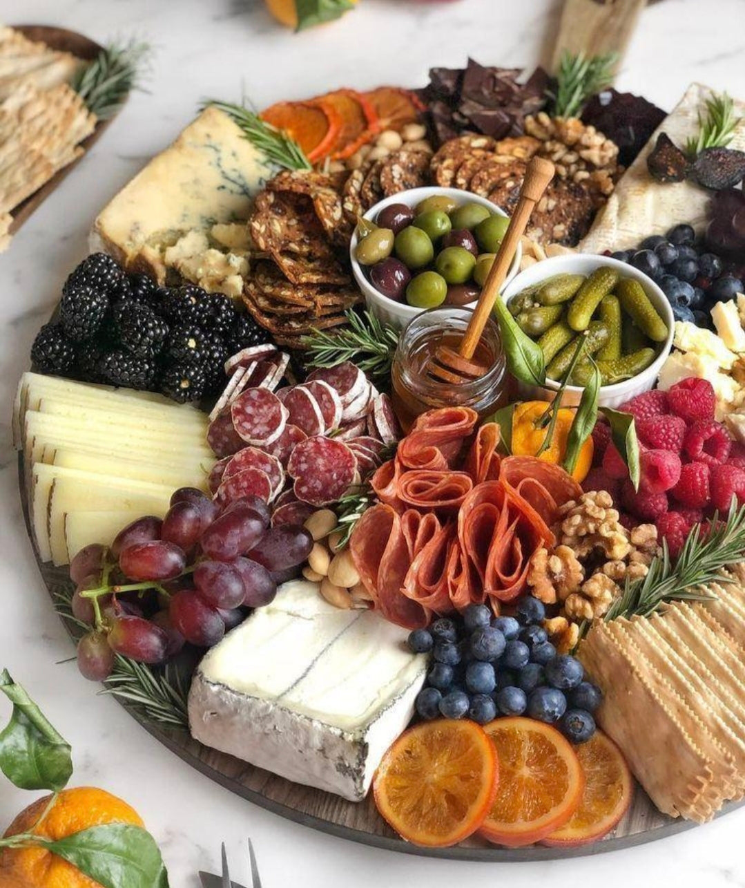 Zero Cook Dinner Party 2026: Luxury Charcuterie and Sparkling Wine Hosting Guide