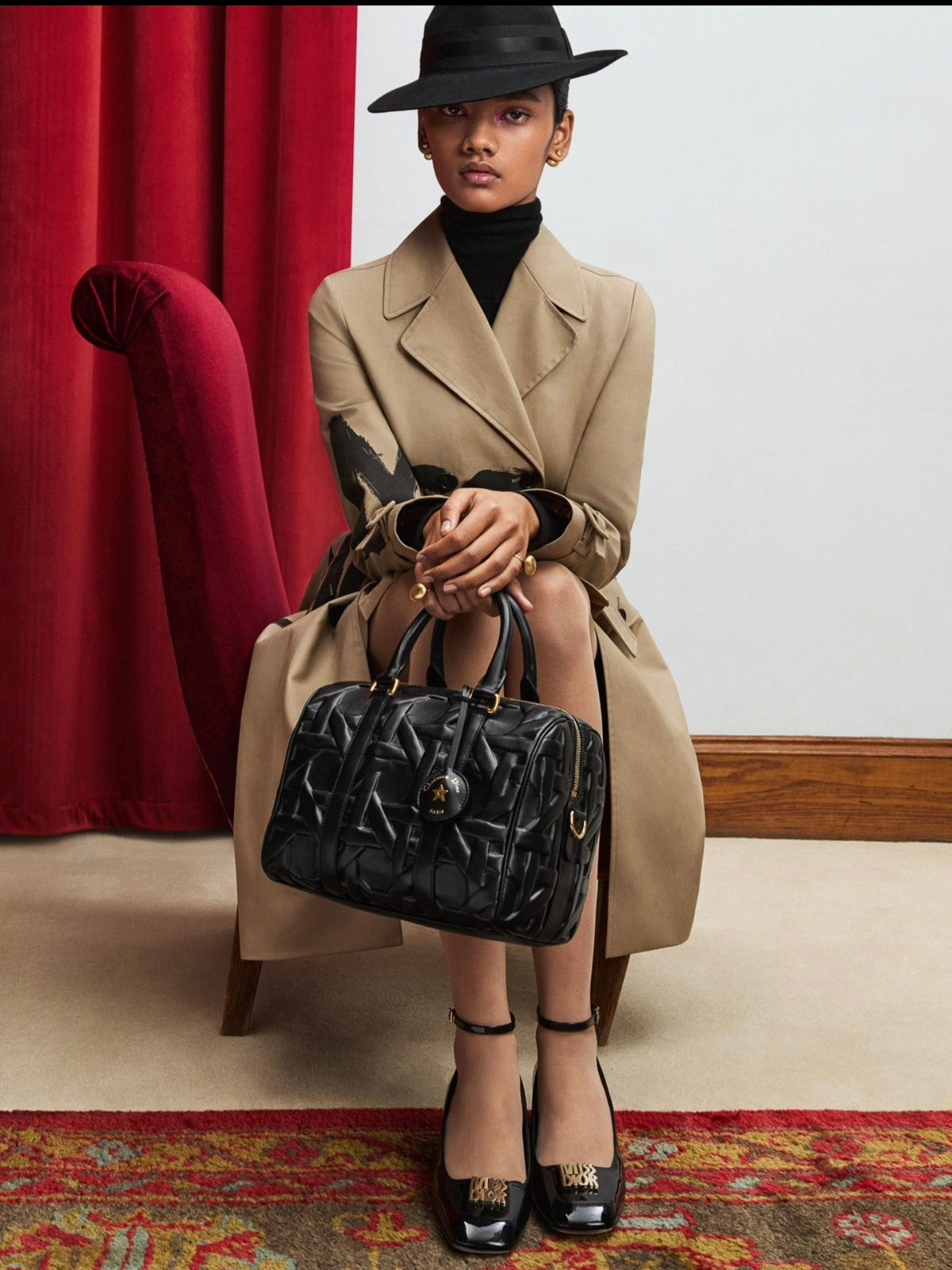 Dior Groove Bag 2026: Jisoo’s Street-Chic Boston Bag Phenomenon