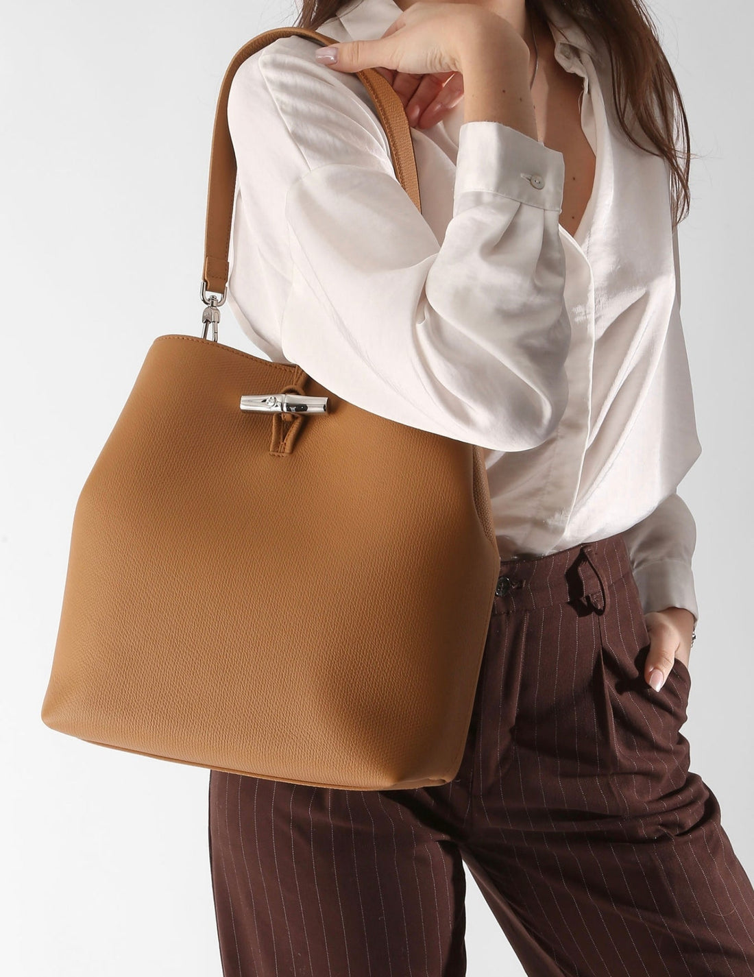 Longchamp Le Roseau Hobo 2026: The Best Travel Luxury Bag