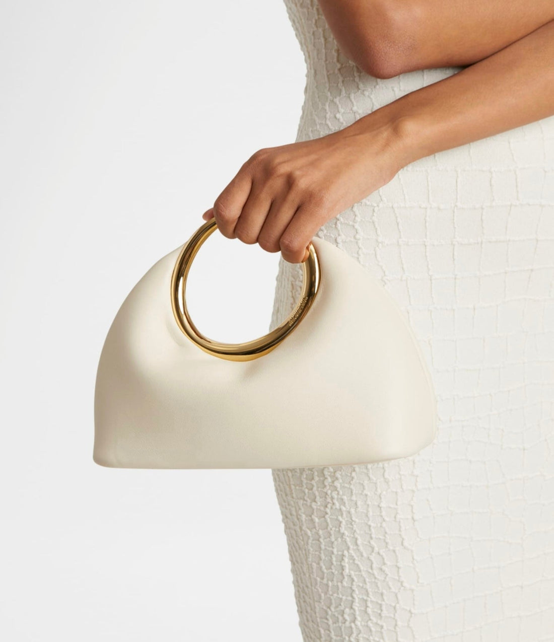 Jacquemus Le Calino 2026: The Jewelry Bag Defining Wedding Style