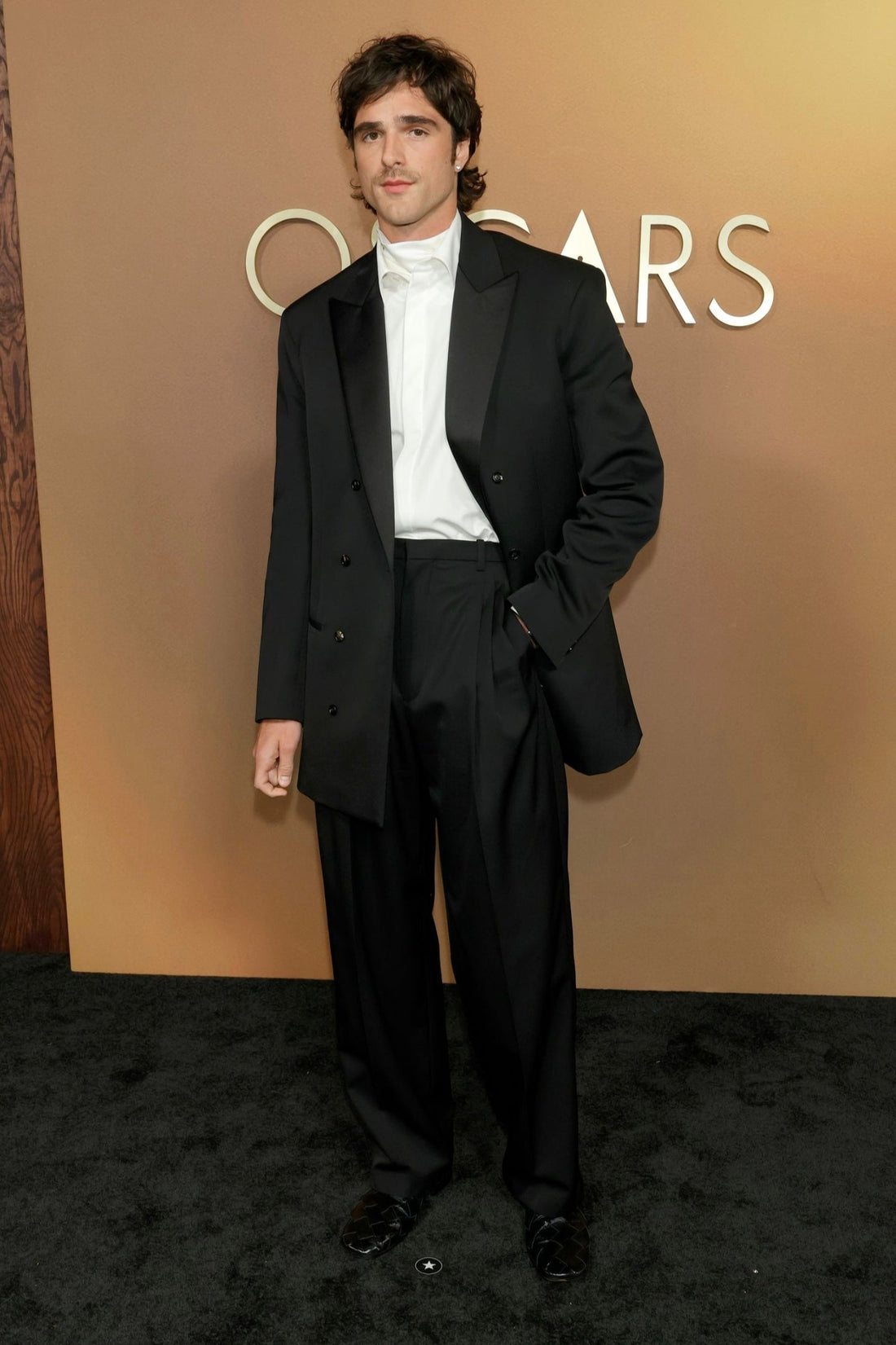 Jacob Elordi x Bottega Veneta 2026: The Leather Tie Trend Explained