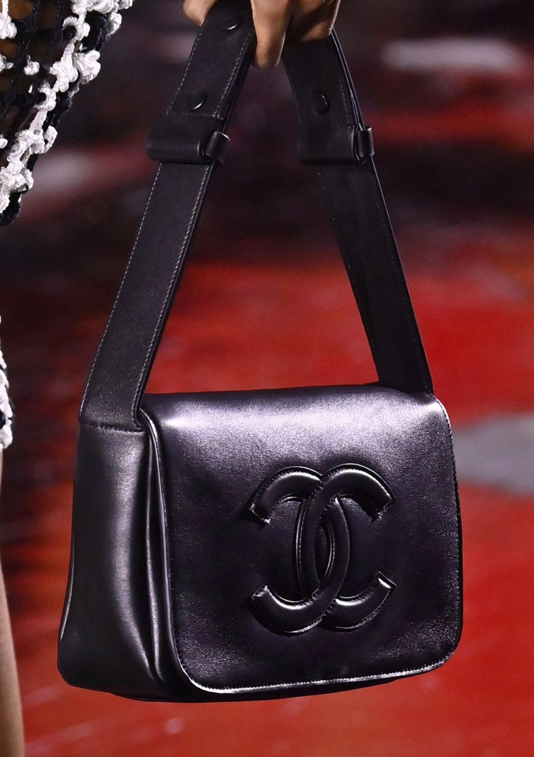 Chanel SS26 Blazy Era: Minimal Maxi Flap Bag Sells Out Instantly