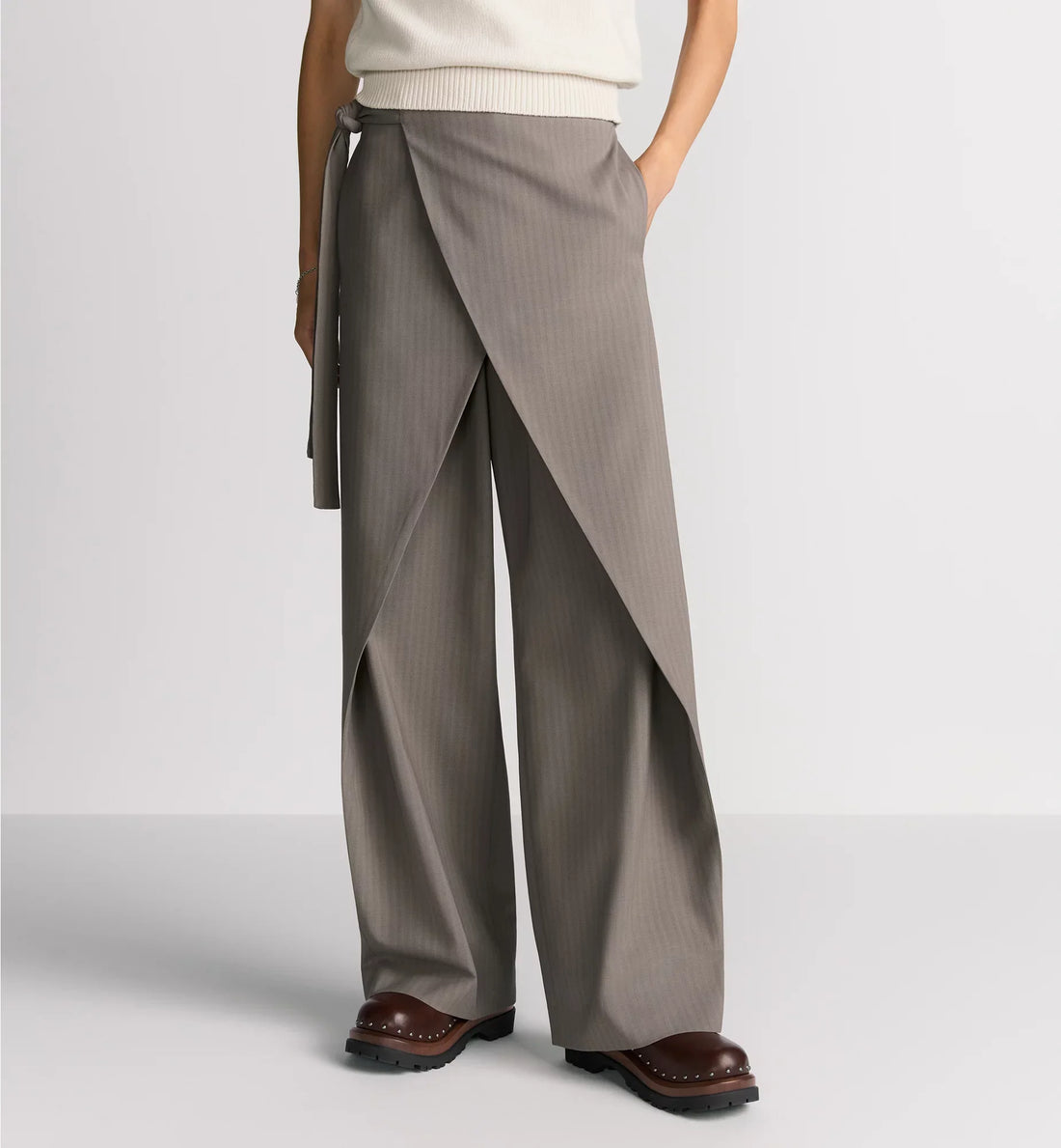 Goodbye Denim, Hello Wrap Pants: The 2026 Spring Trend Forecast | Scent Lab 33