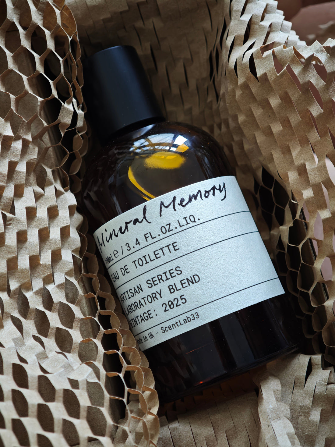 Why is Mineral Memory the Most Poetic Fragrance for a Misty 2026 Spring? | Scent Lab 33