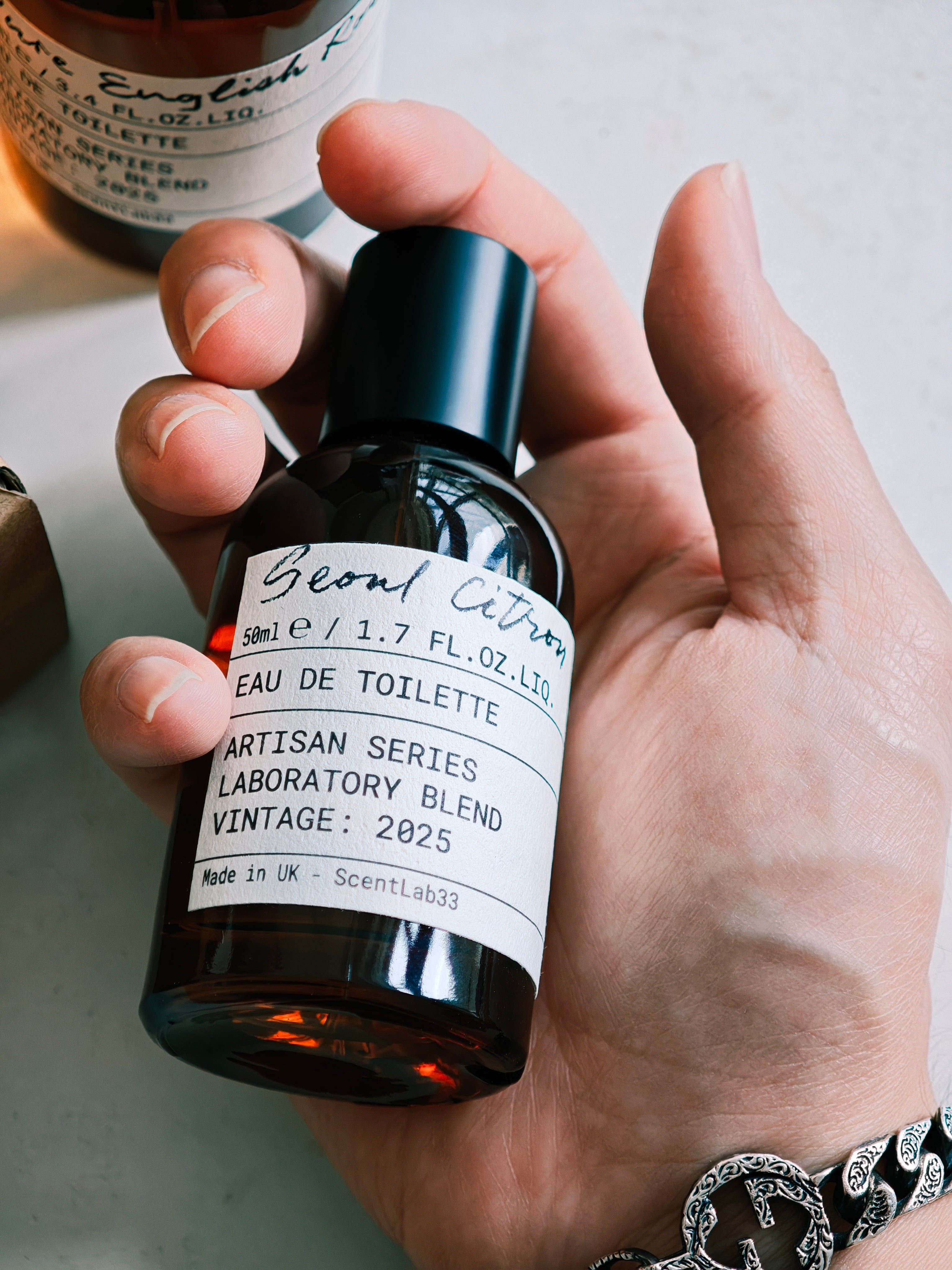 The Philosophy of Seoul Citron: Crafting the "Luminous" 2026 Identity | Scent Lab 33