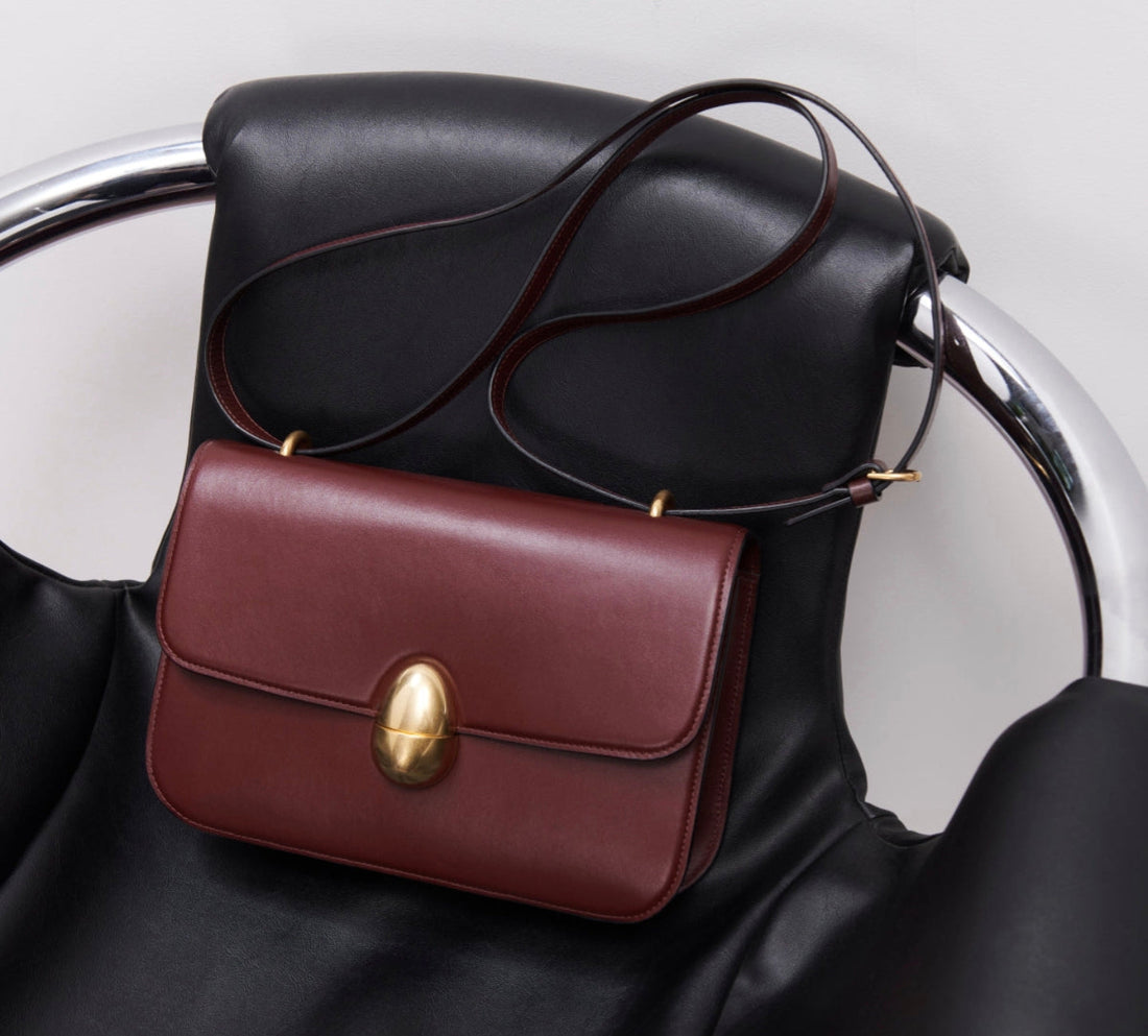 Neous Phoenix Bag 2026: The London-Born Sculptural Crossbody Defining Cool Luxury