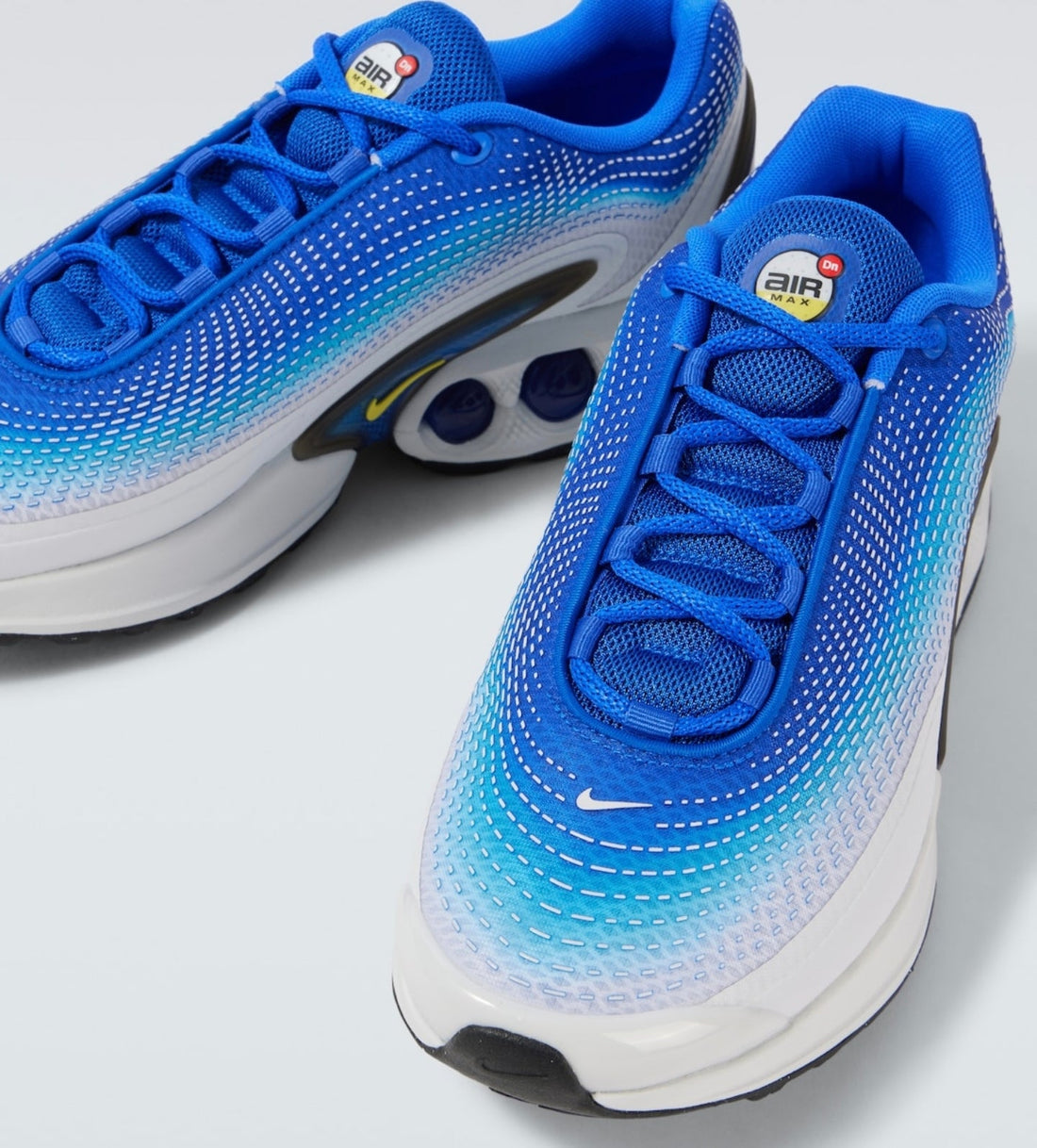 Nike Air Max DN2 Cyber Blue 2026: Dynamic Air Evolution and Resale Surge