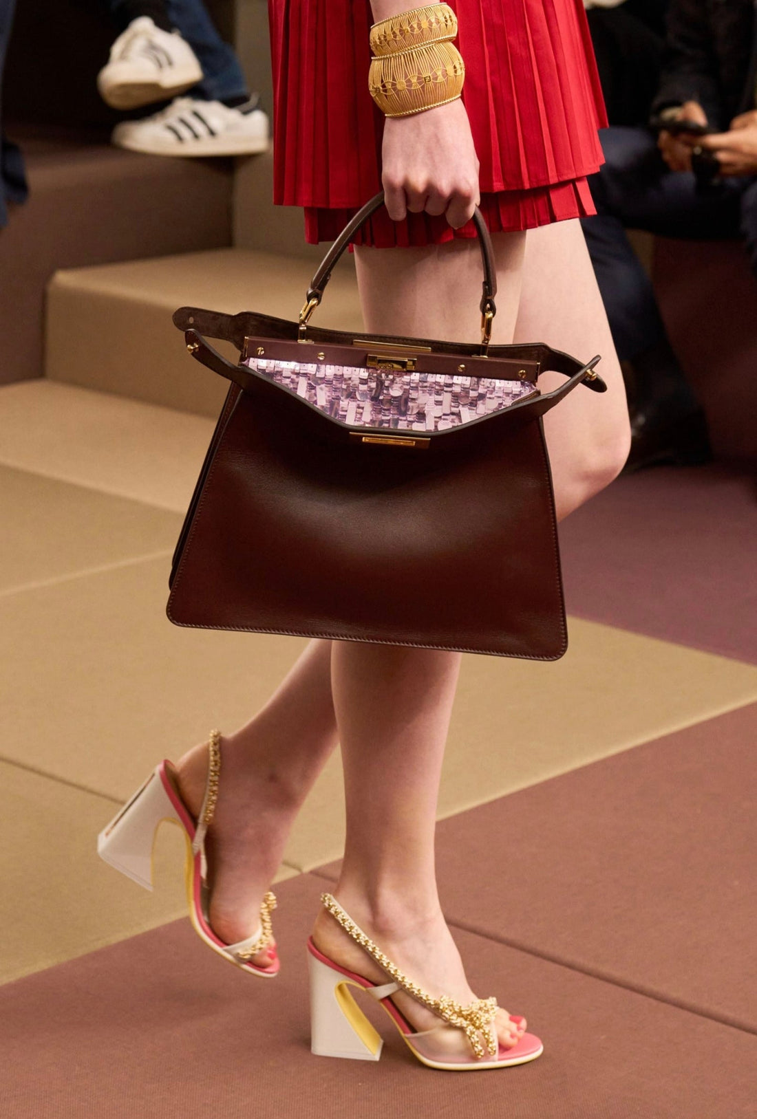 Open Bag Trend 2026: Victoria Beckham and the Rise of Effortless Luxury