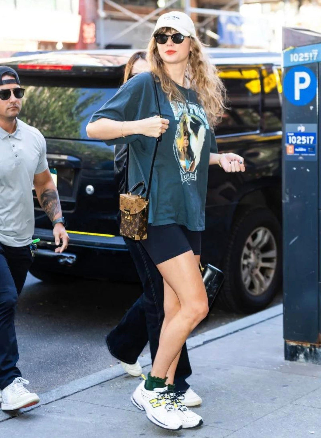 Taylor Swift Effect 2026: Louis Vuitton Express PM Becomes the New It Bag