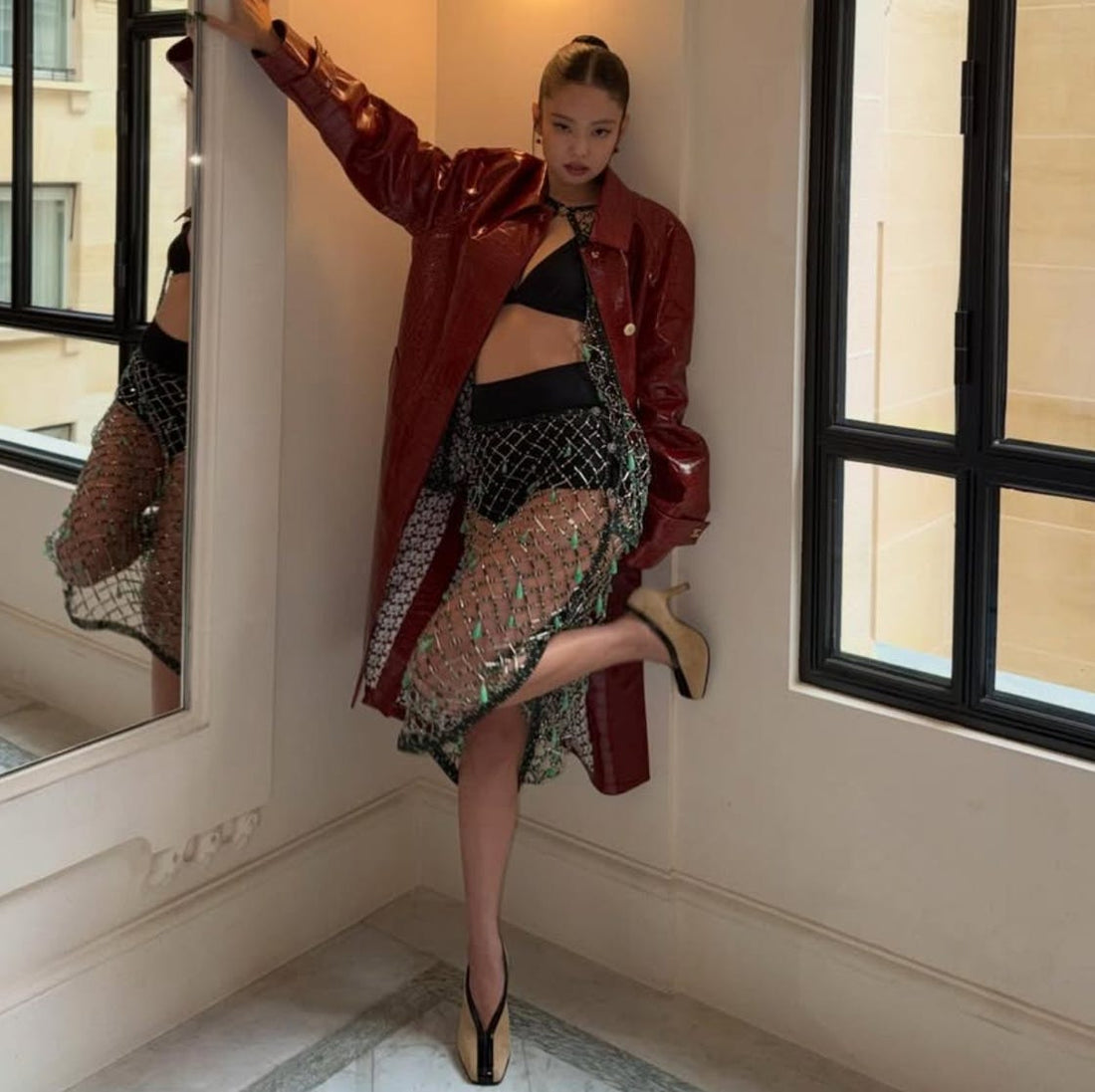 Spring 2026 Shoe Trends: Why are Square-Toe Ballets and V-Neck Pumps taking over? | Scent Lab 33