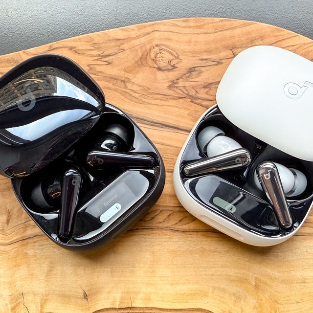 Why are the soundcore Liberty Buds the most comfortable tech accessory of 2026? | Scent Lab 33